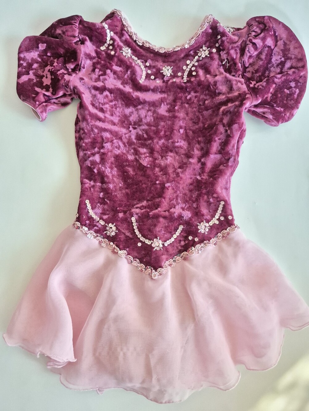 Six-O figure skating Girls Purple  Pink Velvet  Competition Dress  8-10
